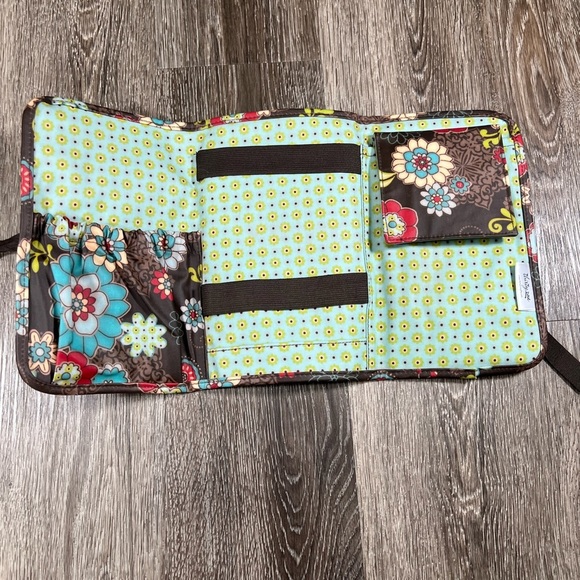 Thirty One 31 Fold It Up Organizer Trifold In “Floral Fanfare” - Picture 4 of 6